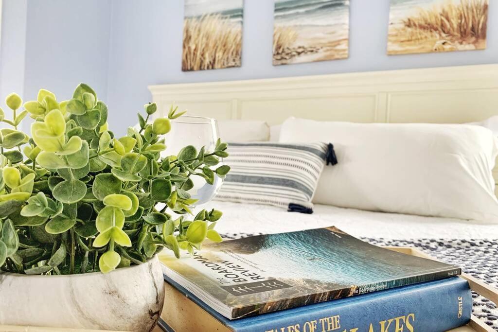 New Listing Beach Bliss 211! Stunning Bay View Traverse City Exteriér fotografie