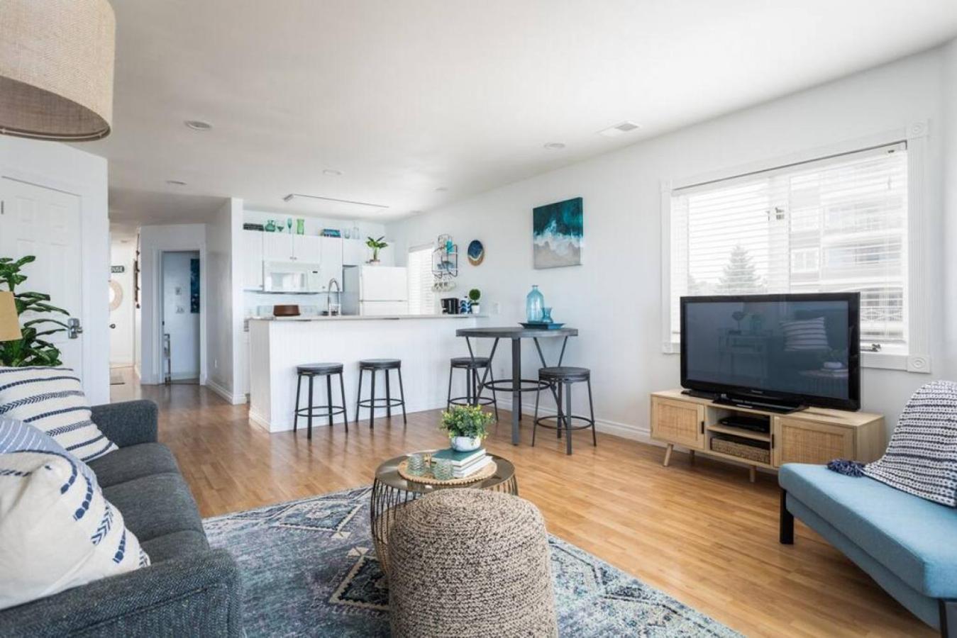 New Listing Beach Bliss 211! Stunning Bay View Traverse City Exteriér fotografie